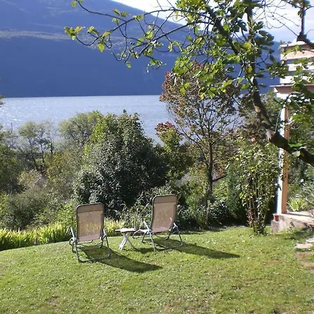 Meuble Avec Jardin Au Bord Lac Du Bourget Brison-Saint-Innocent Exterior photo